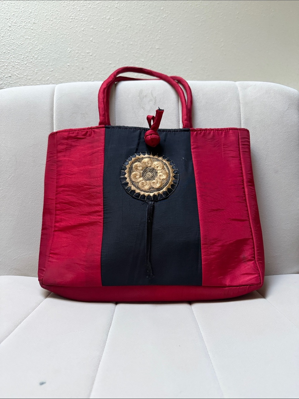 Red and Black Decorative Medallion Tote